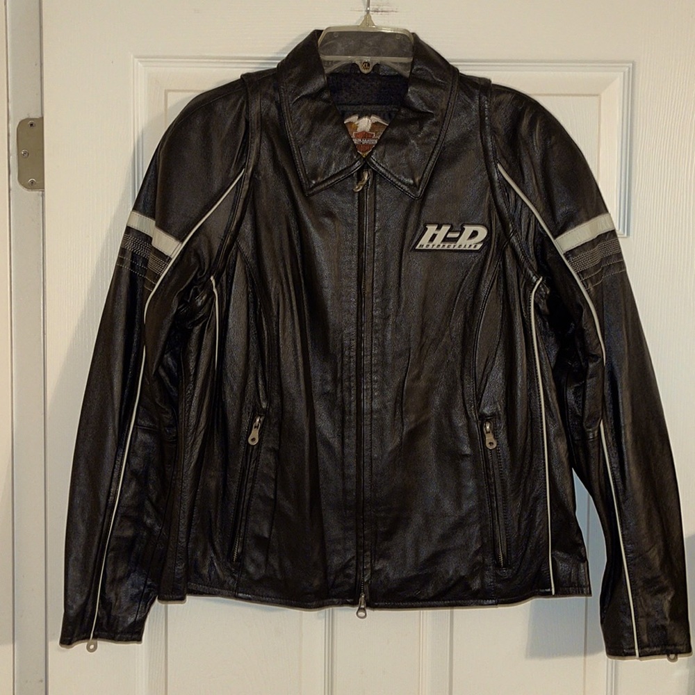 Like New Womens Leather Harley Davidson Jacket/Vest Size XL